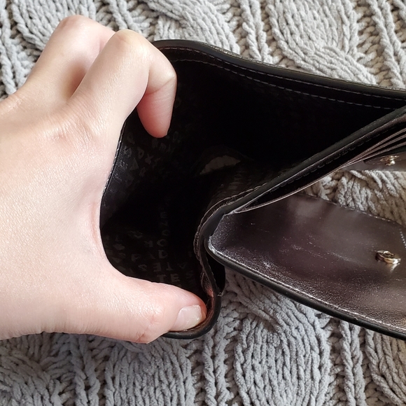 Kate Spade wallet - Picture 13 of 13